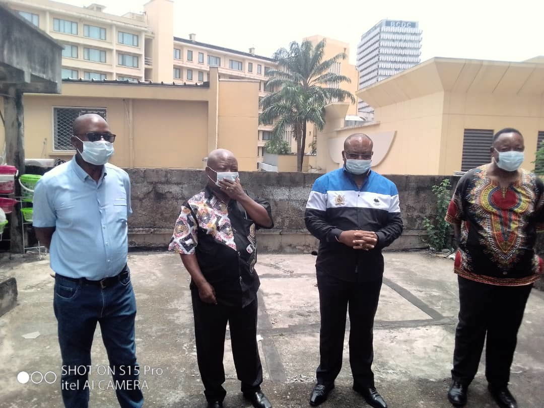 COVID-19 : Journaliste en danger et l'Unpc remettent les matériels de protection à quelques organes de presse de Kinshasa !