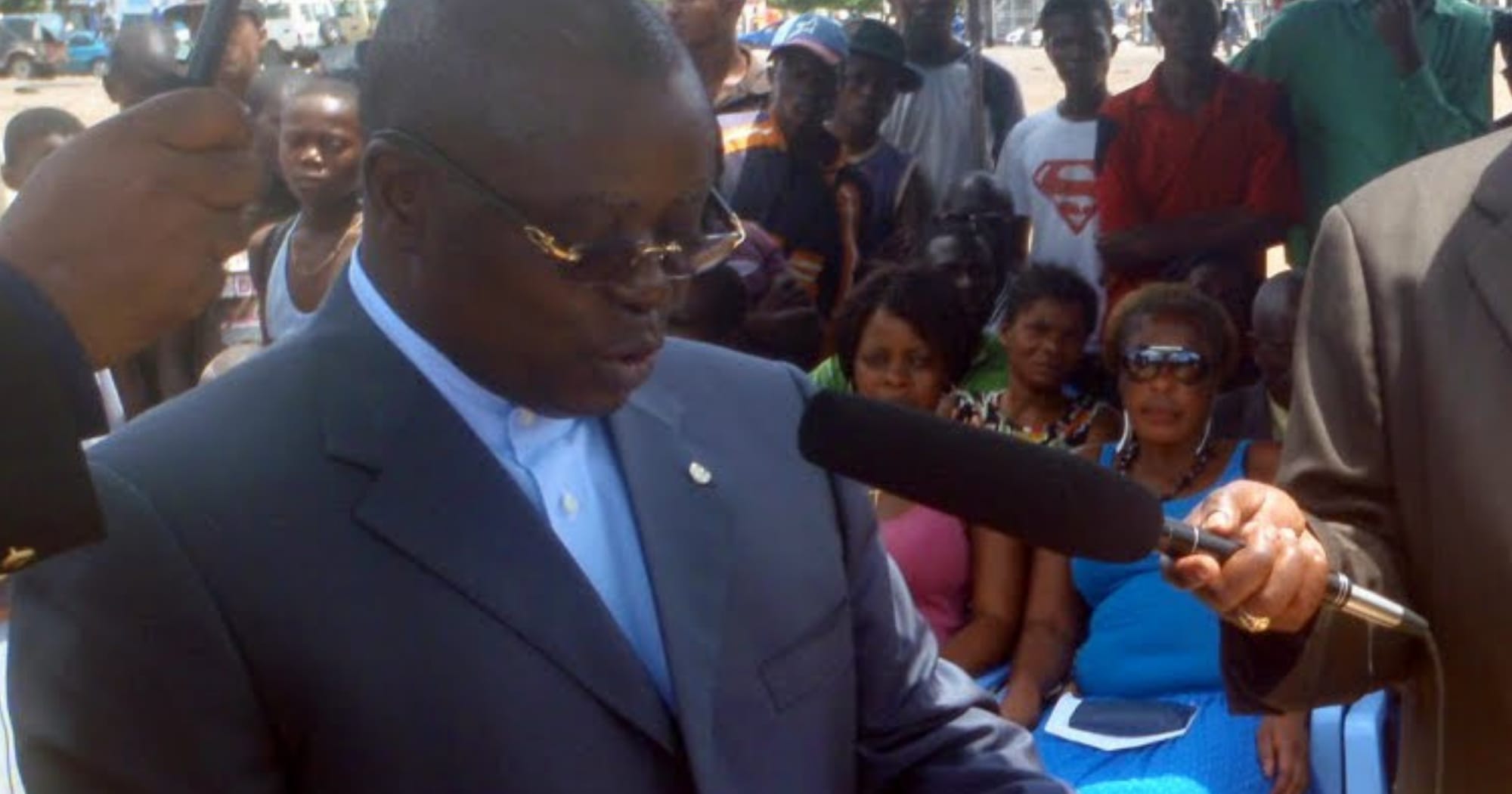 Marche contre Ngobila : les vendeurs du grand marché réclament le retour de Kimbuta