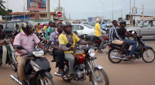 Mbuji-Mayi : Embrouillamini de motards, qui réclament la liberté de leur président syndical arrêté.