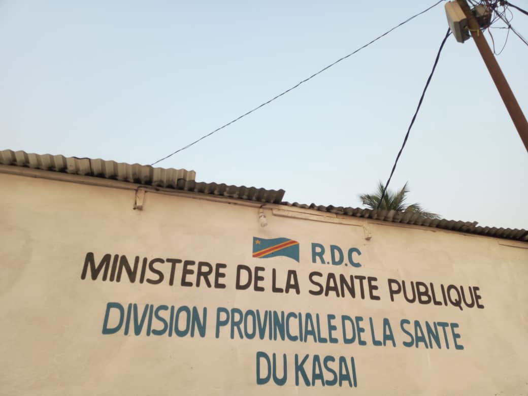 Kasaï Santé : Gérard MIKOBI Bushabu médecin chef de zone, accusé d'avoir détourné tous les kits de prévention de covid-19.