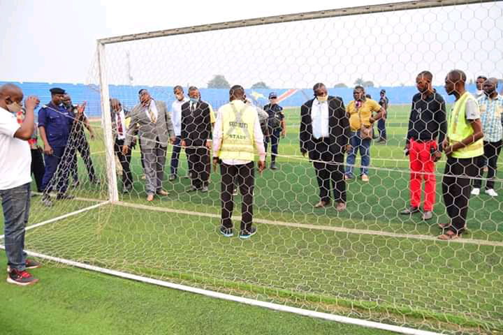 Kasaï-Oriental : Jean Maweja promet de s'impliquer dans l'entretien du stade Kashala Bonzola.