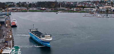 Le premier porte-conteneurs électrique autonome au monde navigue officiellement