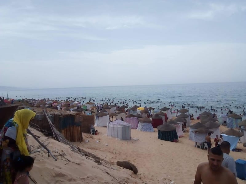 بالنسبة للناس الي تسأل باجة فيها بحر