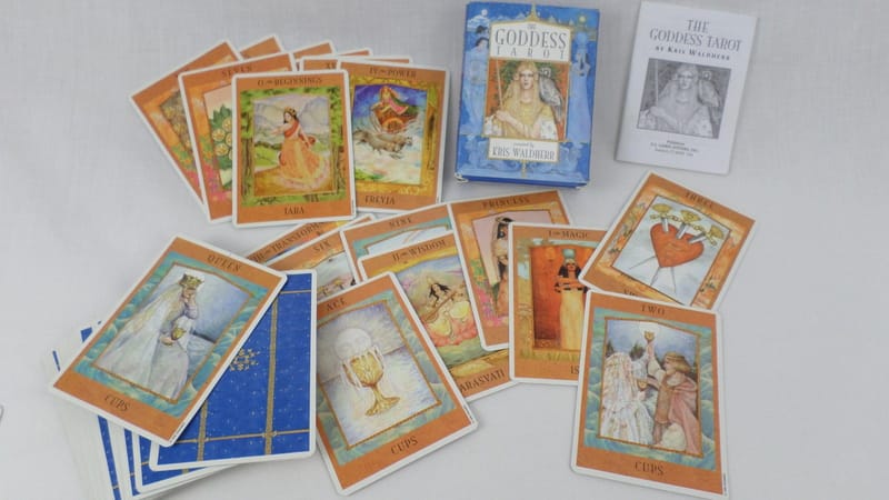 El Tarot de la Diosa Universal