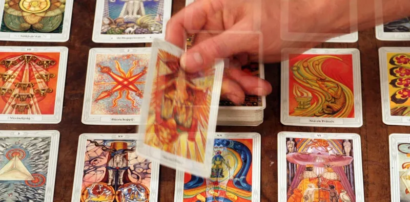 Usted es, ¿Tarólogo o tarotista?