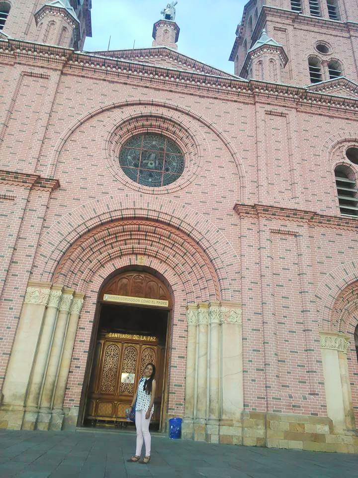 Basílica menor del señor de los milagros de Buga