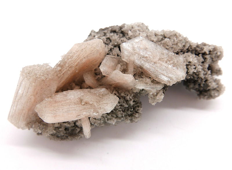 Apophyllite de couleur marron beige