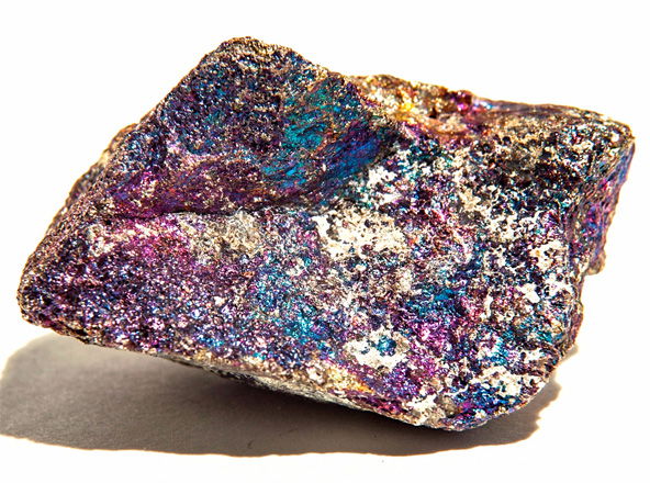 Chalcopyrite de couleur rouge pailleté vert bleu