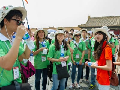 Some Tangible Benefits Of Hiring A Korea Travel Guide