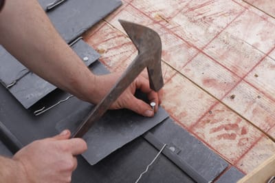 How To Choose The Right Roofing Repair Company