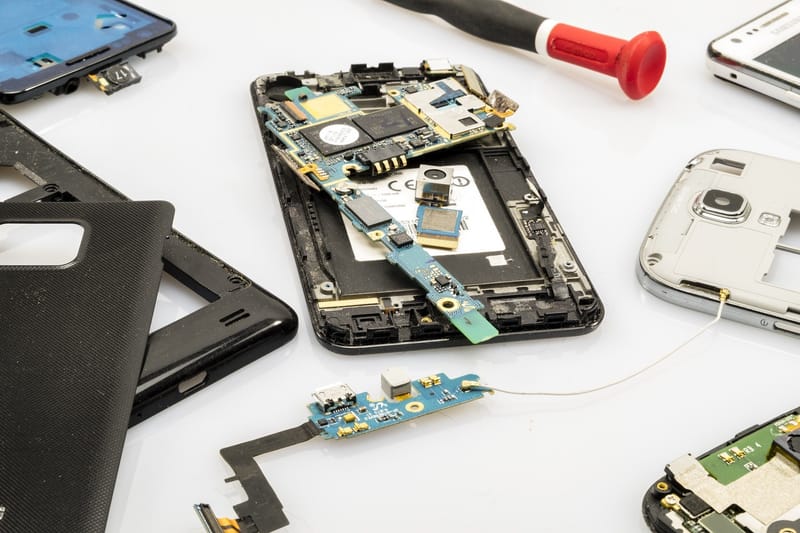 6 Common Handphone Repairs in Singapore