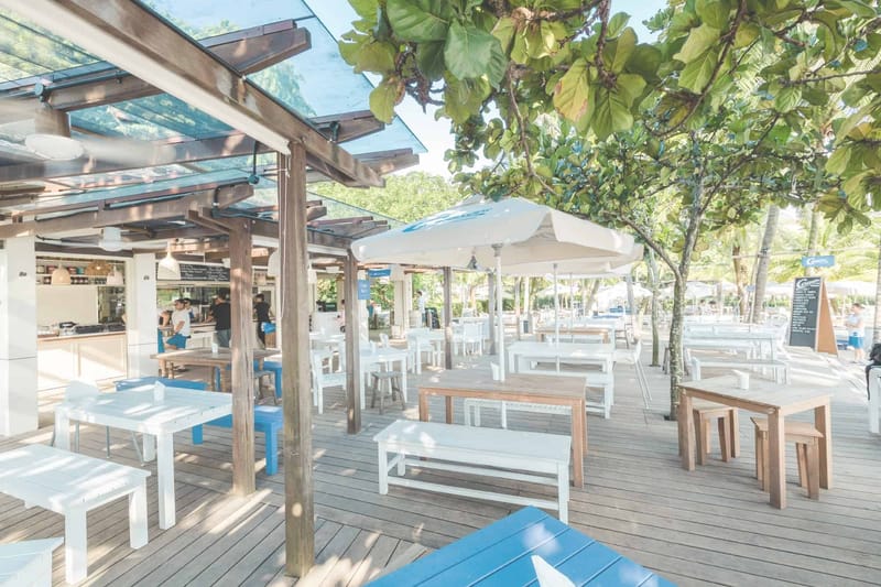 4 Reasons Why You Should Visit A Sentosa Beach Bar