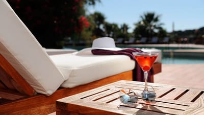 Finding and Comparing Hotel Deals and Services