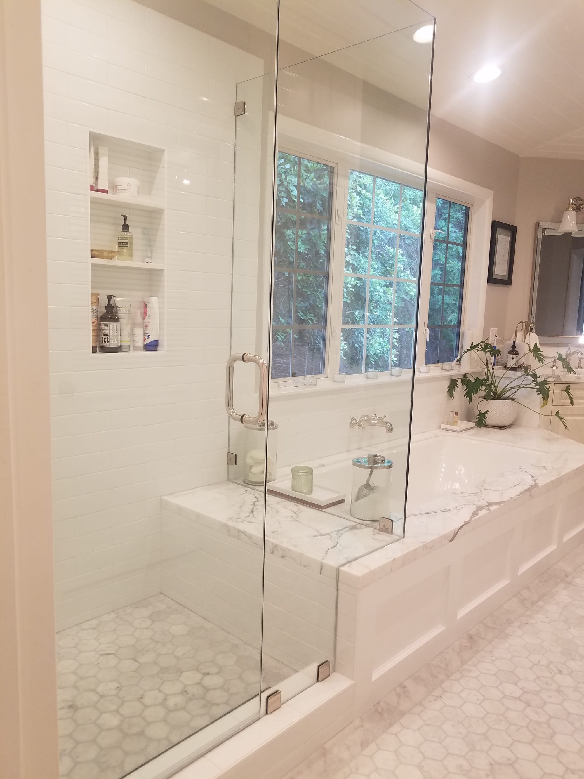 Popular Bathroom - Lina M. 91356 - Tarzana