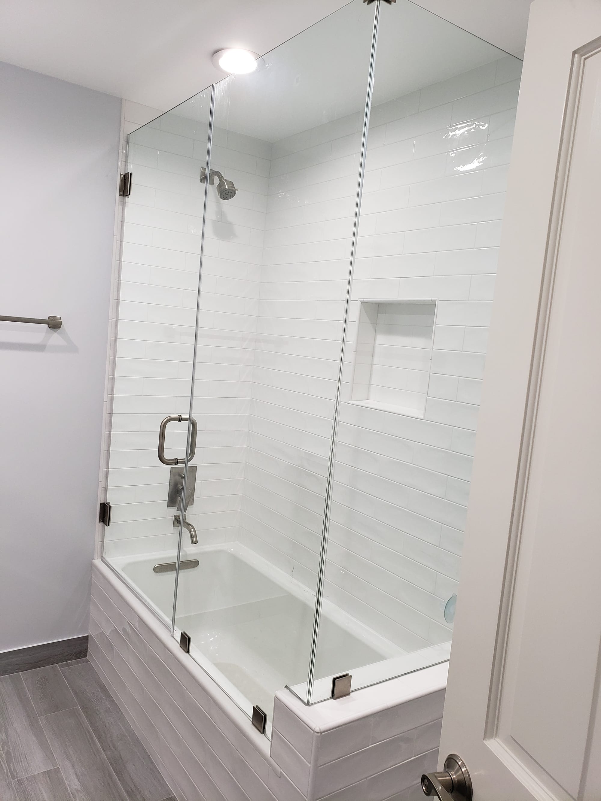 Popular Bathroom - Robert B. 91301 - Agoura Hills