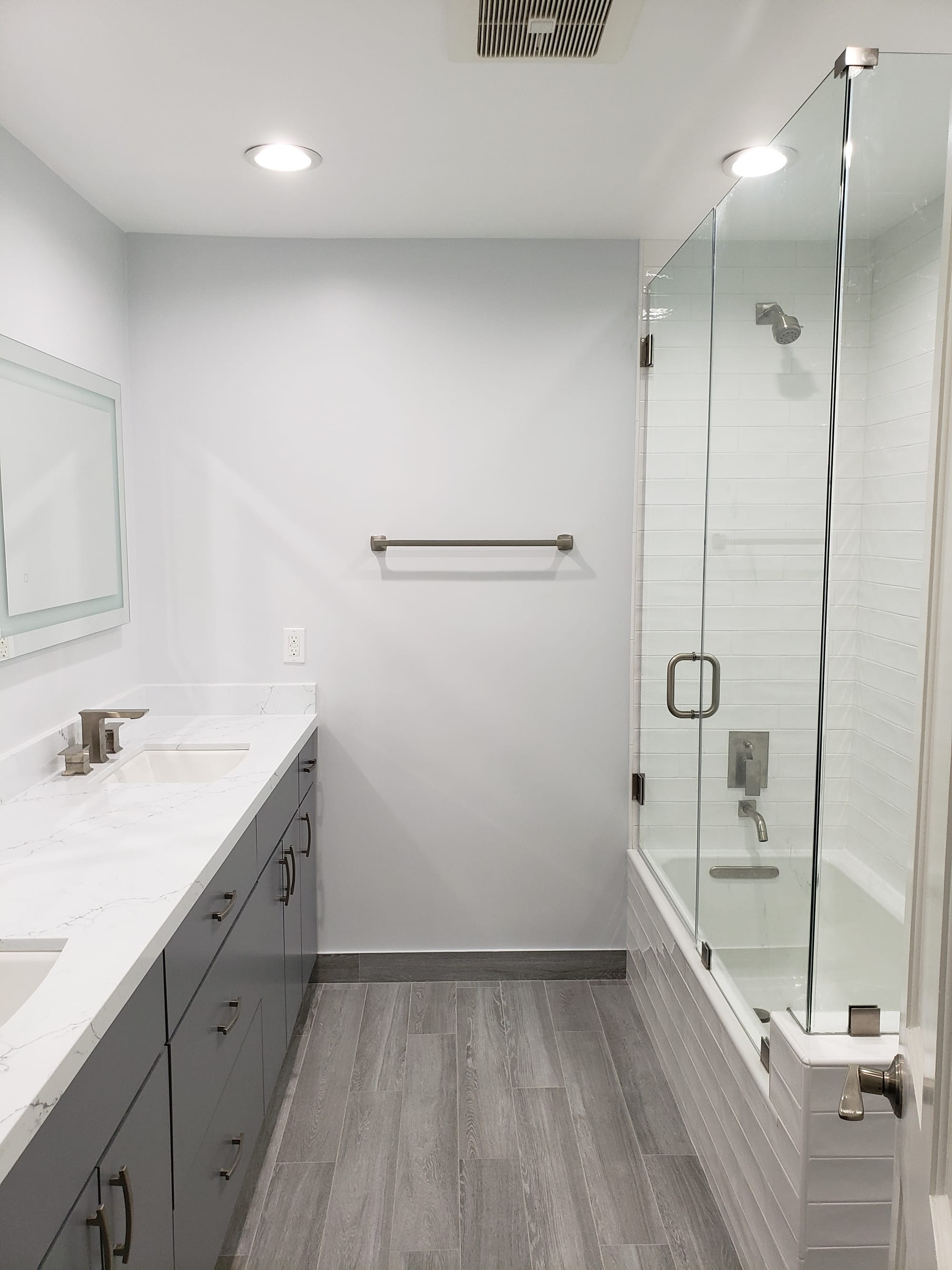 Popular Bathroom - Robert B. 91301 - Agoura Hills