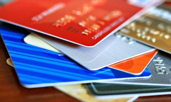 UNILAG Female Student Arrested After She Stole Her Boyfriend’s Atm To Buy An iPhone 8 And X