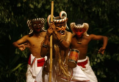 කෝලම් නාටක