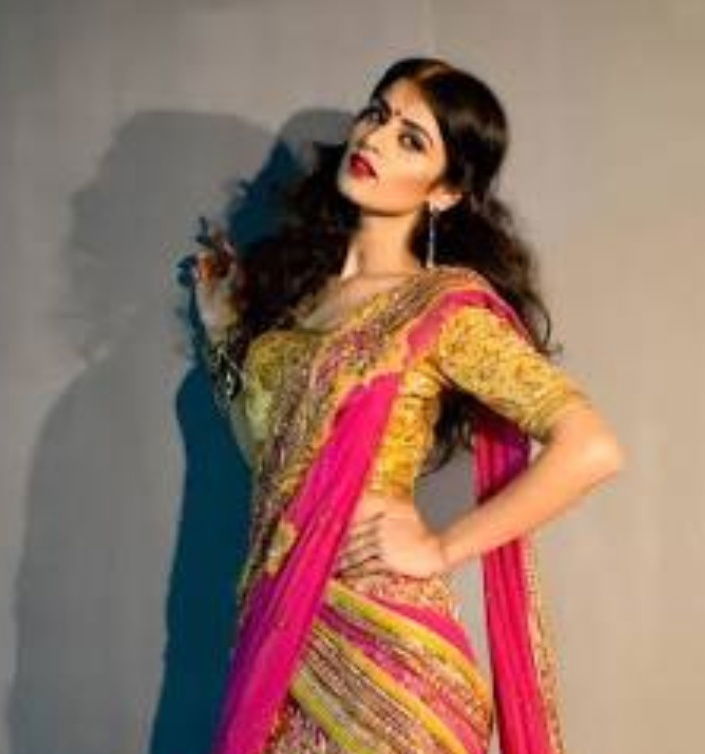 Lehenga Chunri