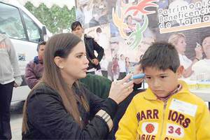 Rebeca Canales de Garza Barrios Inician campaña a favor de niños de la calle en Nuevo Laredo