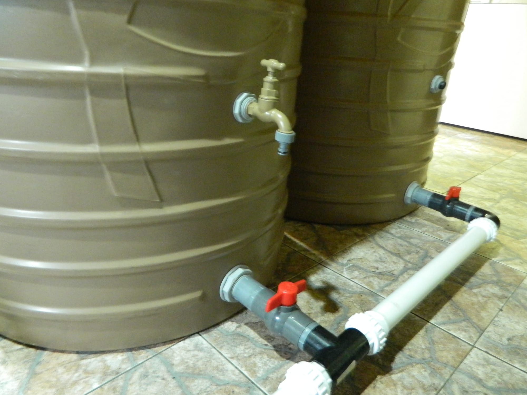 Pipe Work and Taps on Tanks for Filling Station