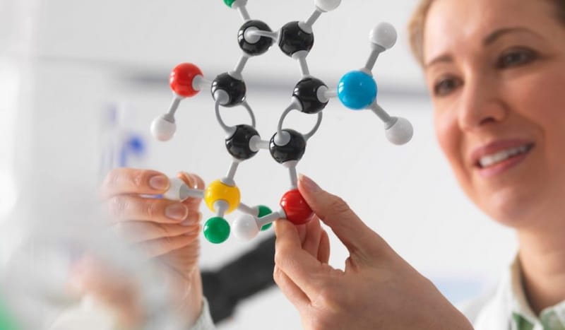 What Results Can You Expect from an Online Chemistry Tuition Session?