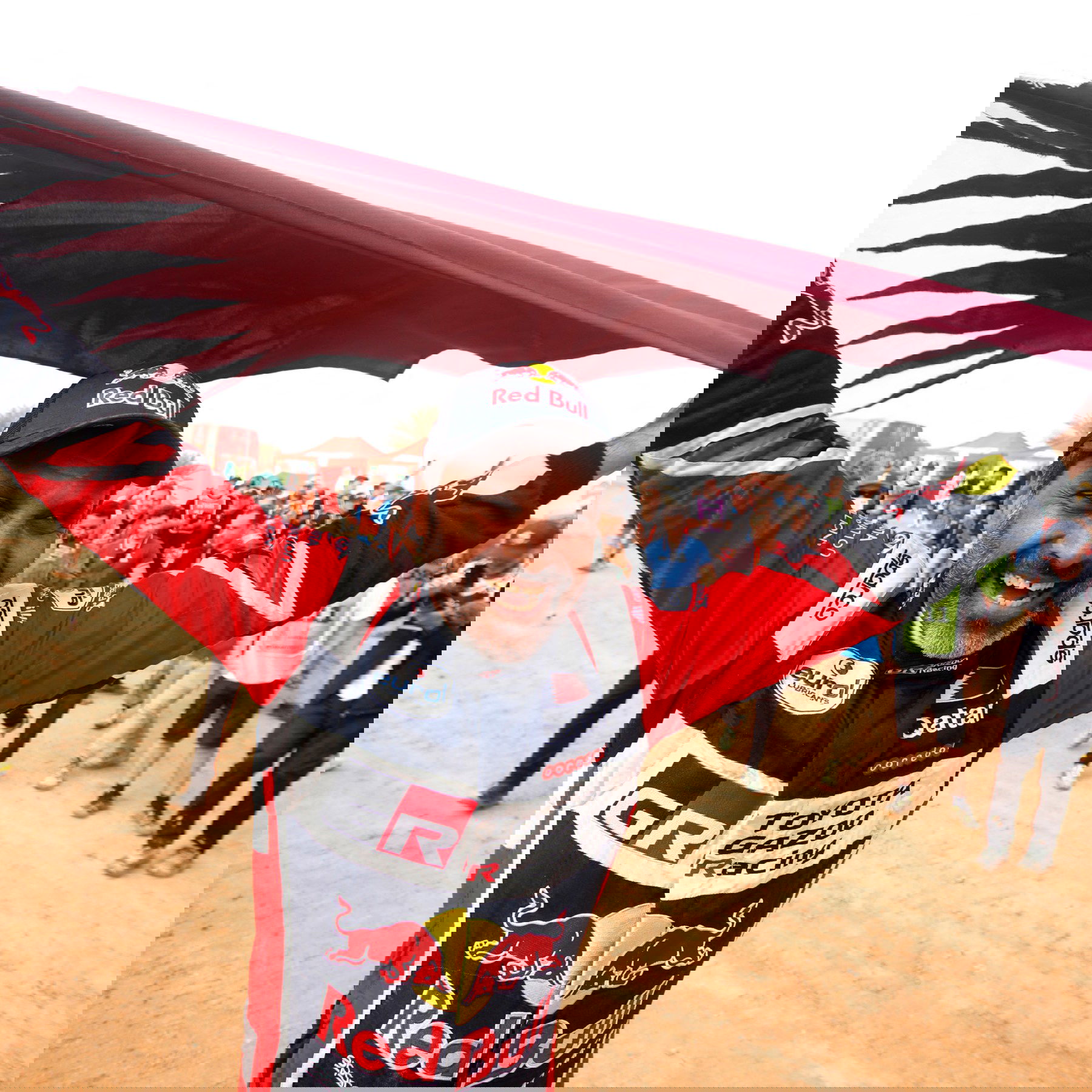 العطيه بطل كأس العالم