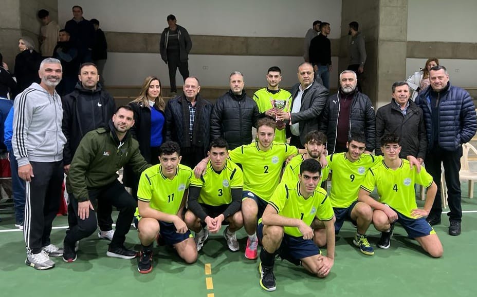 مدرسة‏ الكبوشيين وثانوية روضة الفيحاء 
بطلتا الكرة الطائرة في الشمال