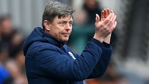 Thomasson coaches the Swedish national team