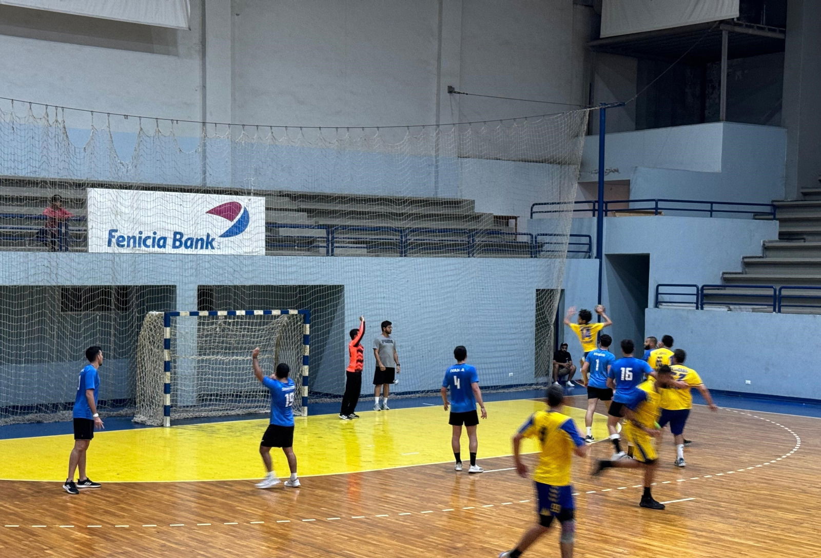 الصداقة والجيش يتقدّمان 1875 
وحارة صيدا في نصف النهائي لكرة اليد