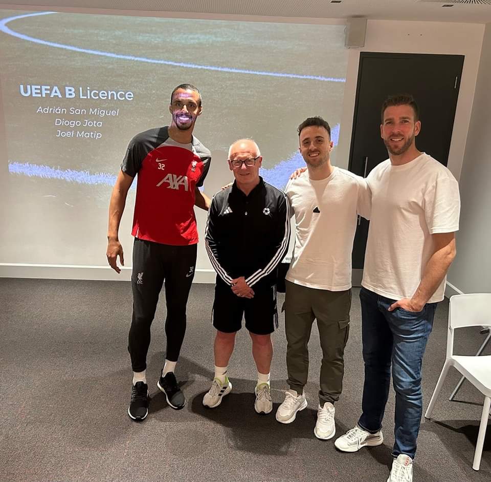 Liverpool stars obtain a coaching license from the European Union