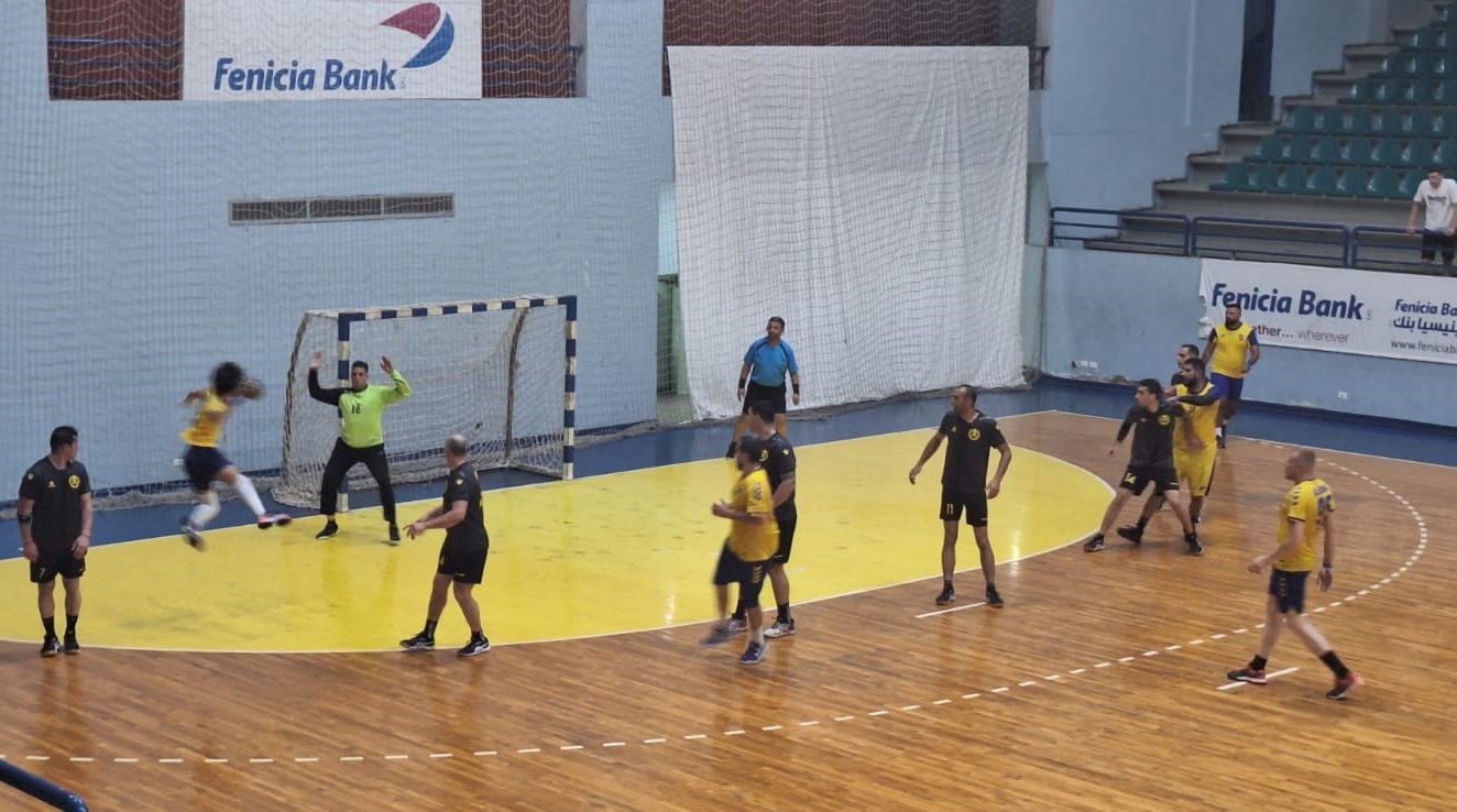 الصداقة يتقدّم الجيش
في نهائي بطولة كرة اليد