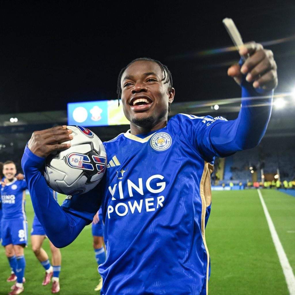 Abdul Fatawu to Leicester City permanently