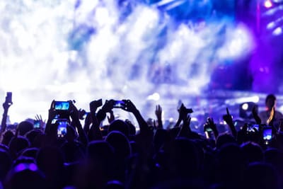 Benefits of Booking Via an Entertainment Agency image