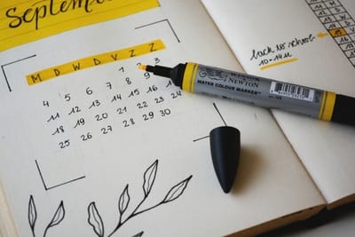 FECHAS EN EL CALENDARIO