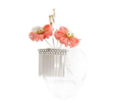 Japanese Kanzashi Brings a Different Way for Hair Style!