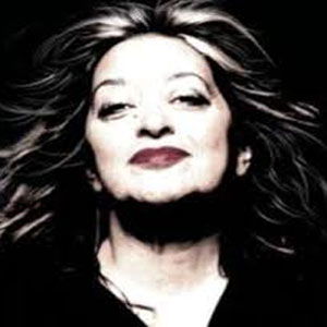 الغائبة ، الحاضرة .. زها حديد / إعداد : رنا خالد