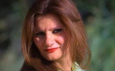 الفنانة التشكيلية الدكتورة ندى عايد / إعداد : مشرقات