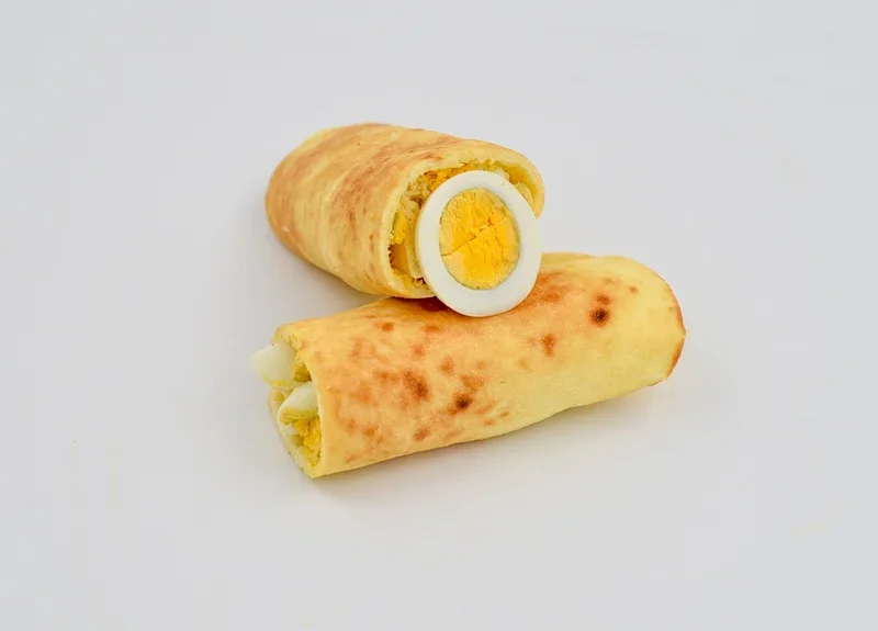 بيض مسلوق مع الخضار