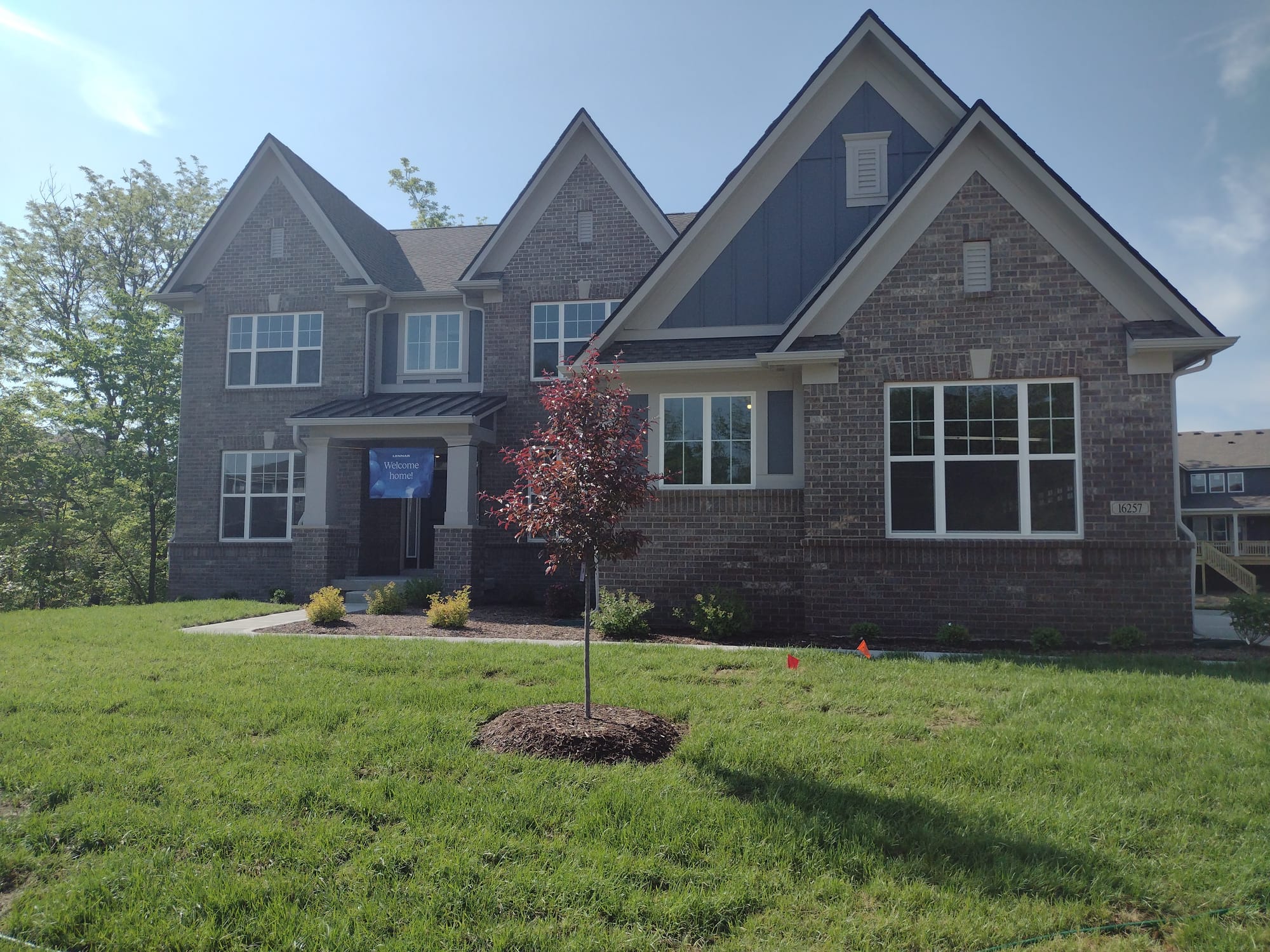 Beautiful NEW Construction home in Woods of Vermillion