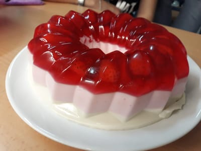 Gâteau frais aux fraises et yaourt