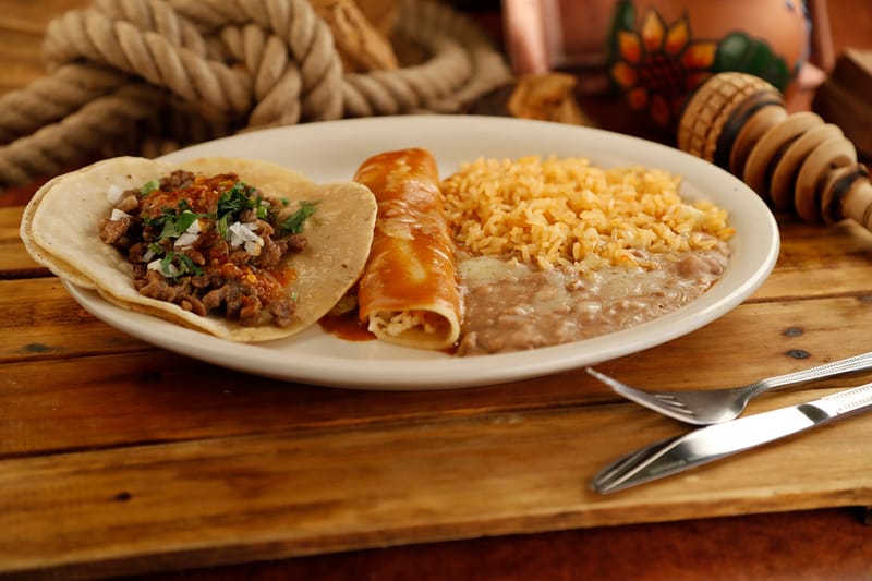 CHEESE ENCHILADA & BEEF TACO