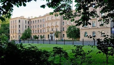 جامعة الطب الأول بإسم بافلوف في سانكت بطرسبورغ