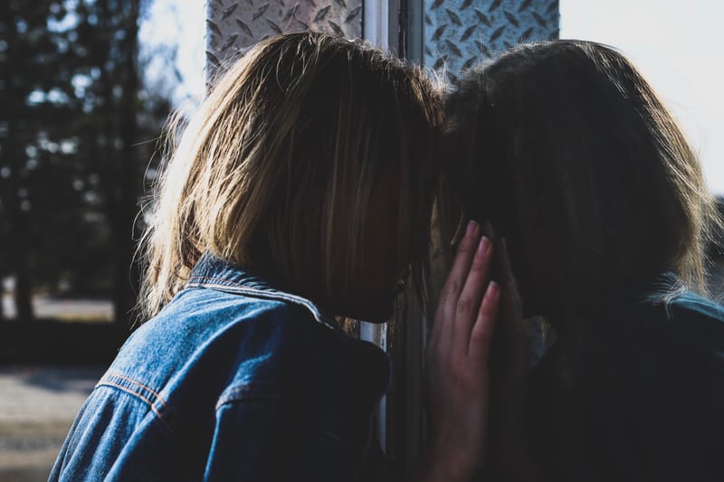 Divulgue sobre o Transtorno de Personalidade Narcisista, mas não espere ser validado