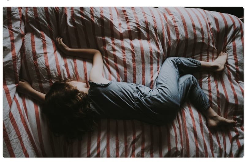 Si no puedes dormir y ya estás cansad@ de dar vueltas en la cama