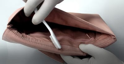 Learn How to Clean a Leather Wallet and Follow the Steps at Home!