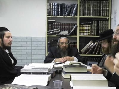 אודות image