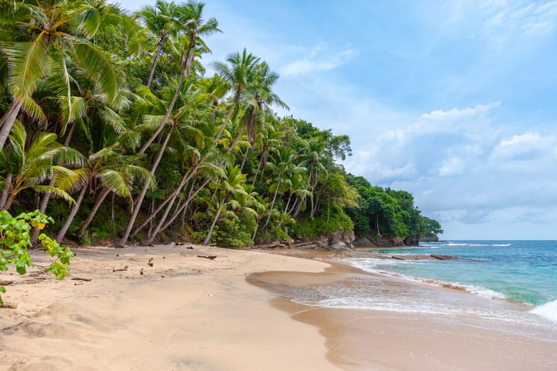 TOP 10  BEACH RESORTS