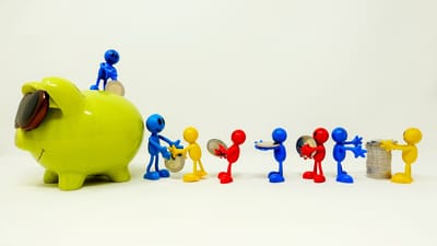 CÓMO HACER DINERO EXTRA COLABORANDO CON AMIGOS