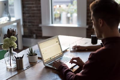 ¿Qué es el teletrabajo o trabajo freelance?